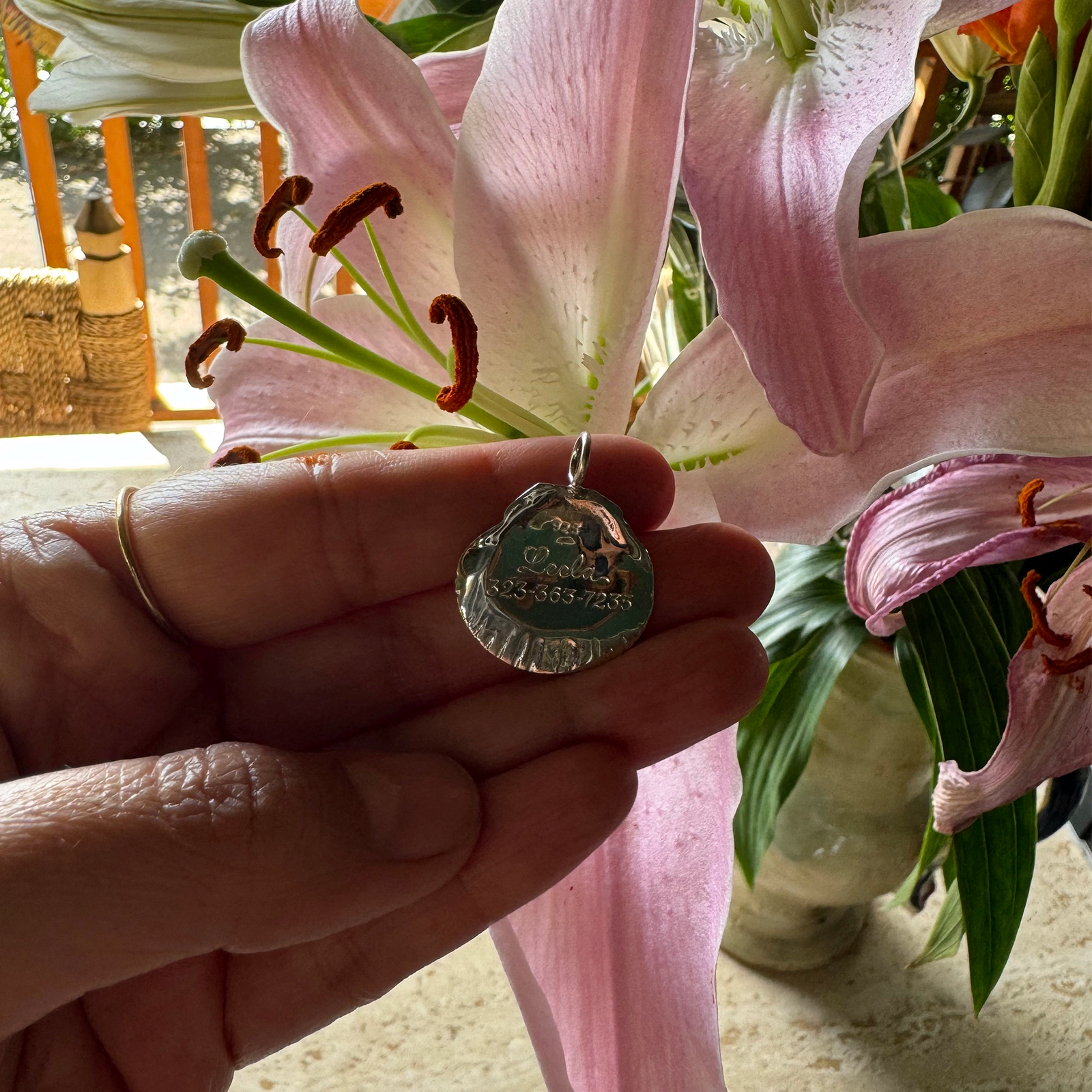 Beatrice Valenzuela - GOLD CONCHA HAND ENGRAVING