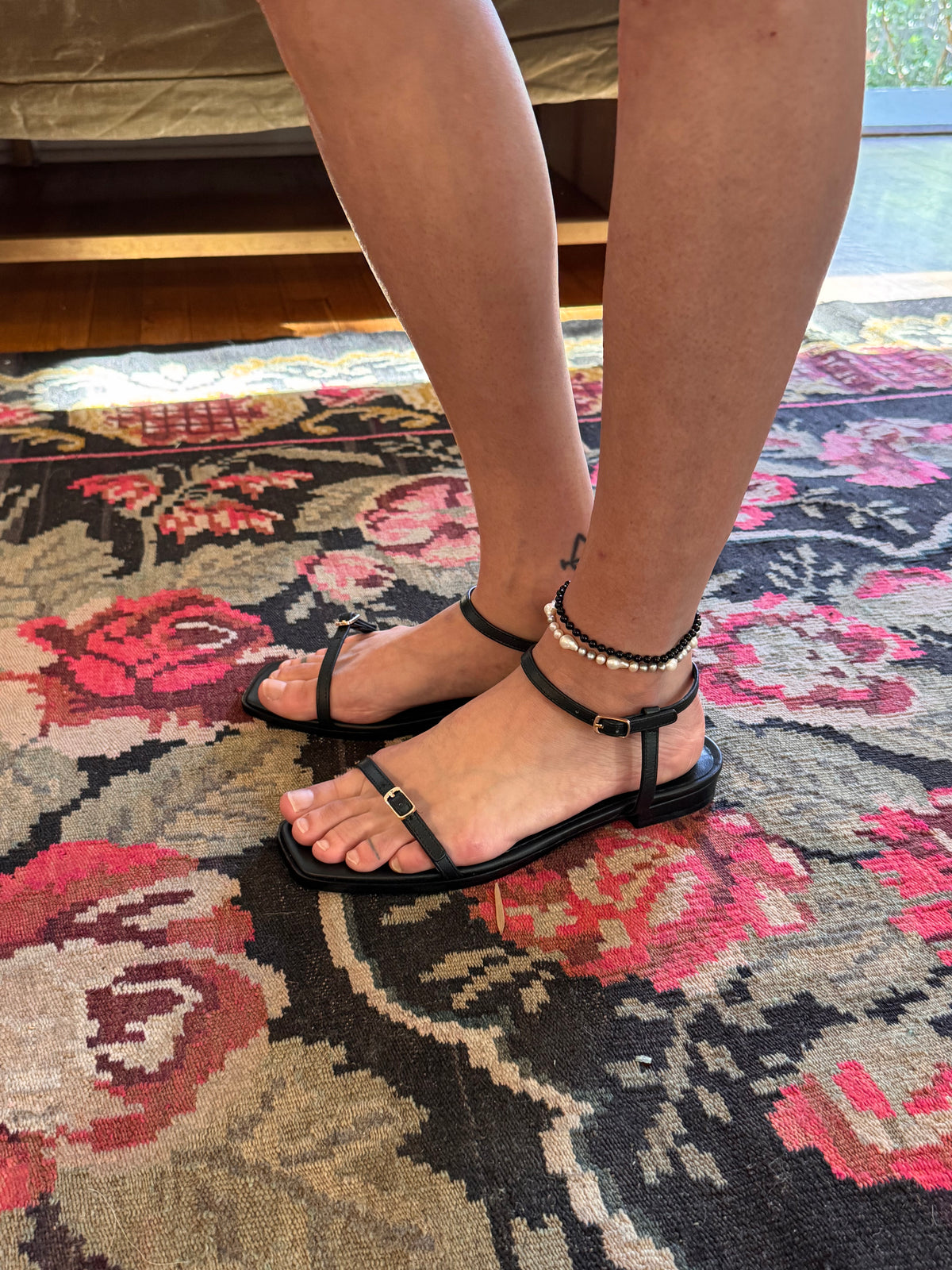 BLACK ANTIGUA SANDAL