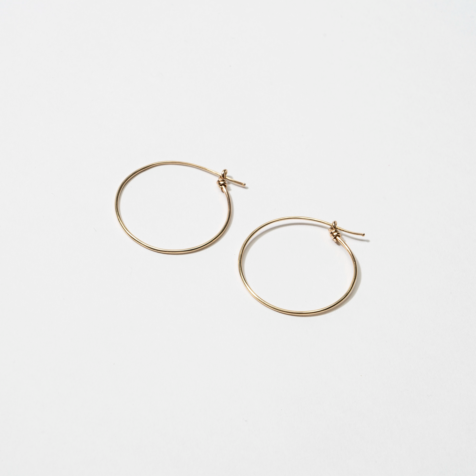 Beatrice Valenzuela - COQUETA MEDIANA EARRING