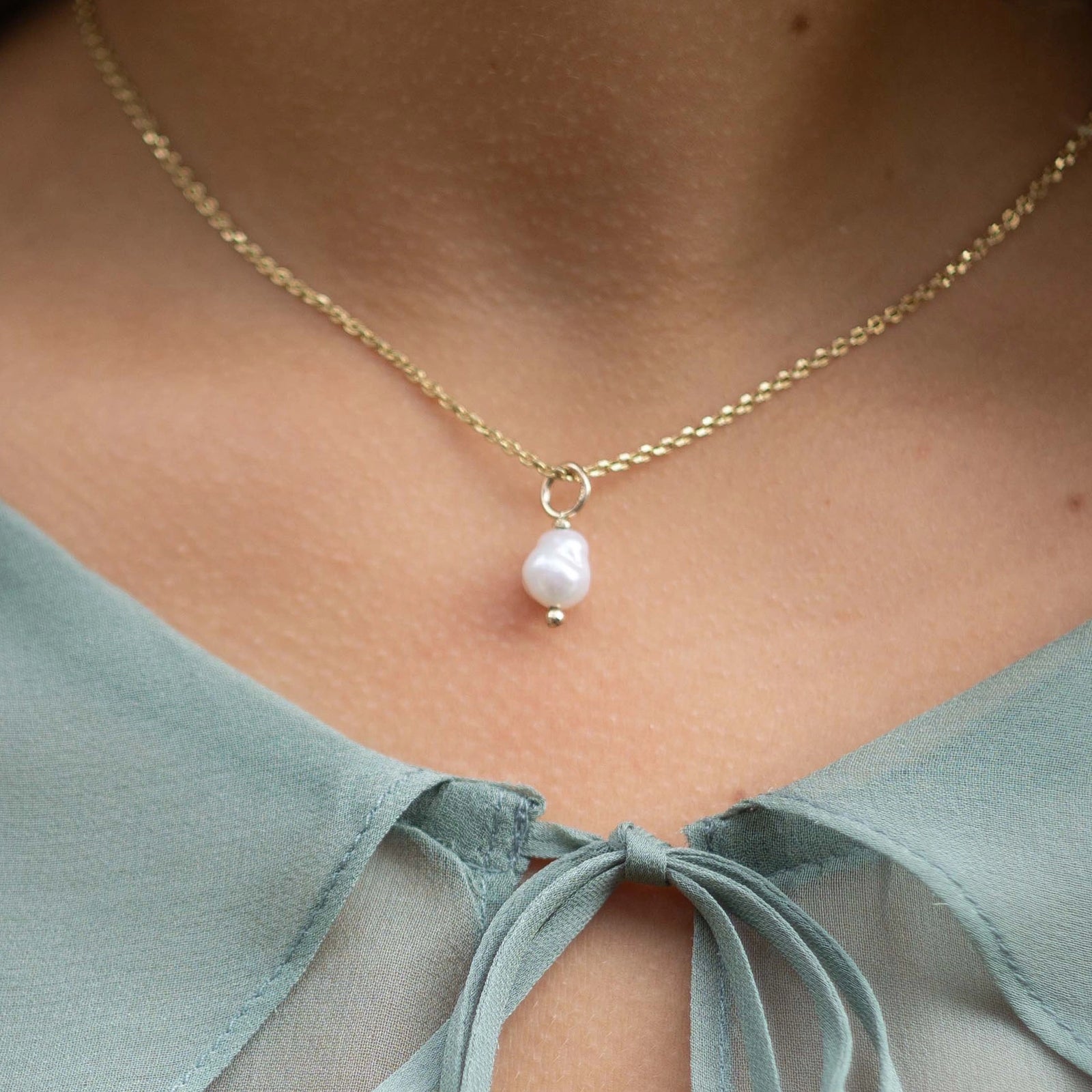 Beatrice Valenzuela - TESORO CHARM PEARL