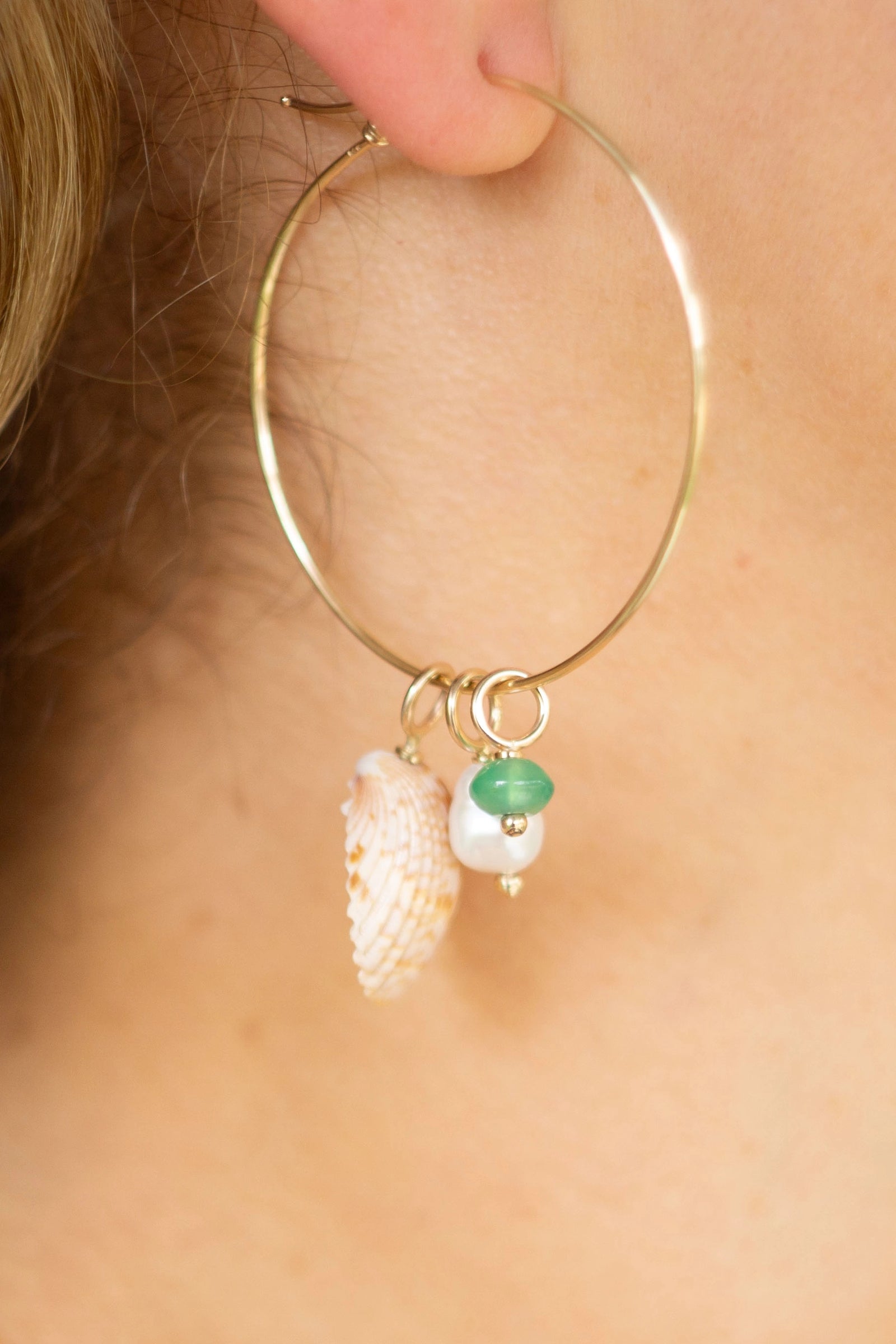 Beatrice Valenzuela - COQUETA GRANDE