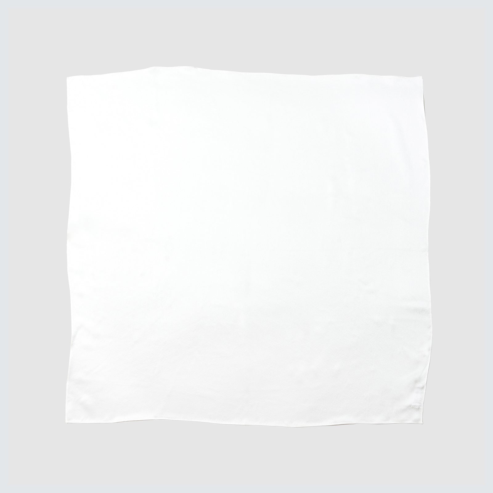 Beatrice Valenzuela - IVORY SILK PAÑUELO