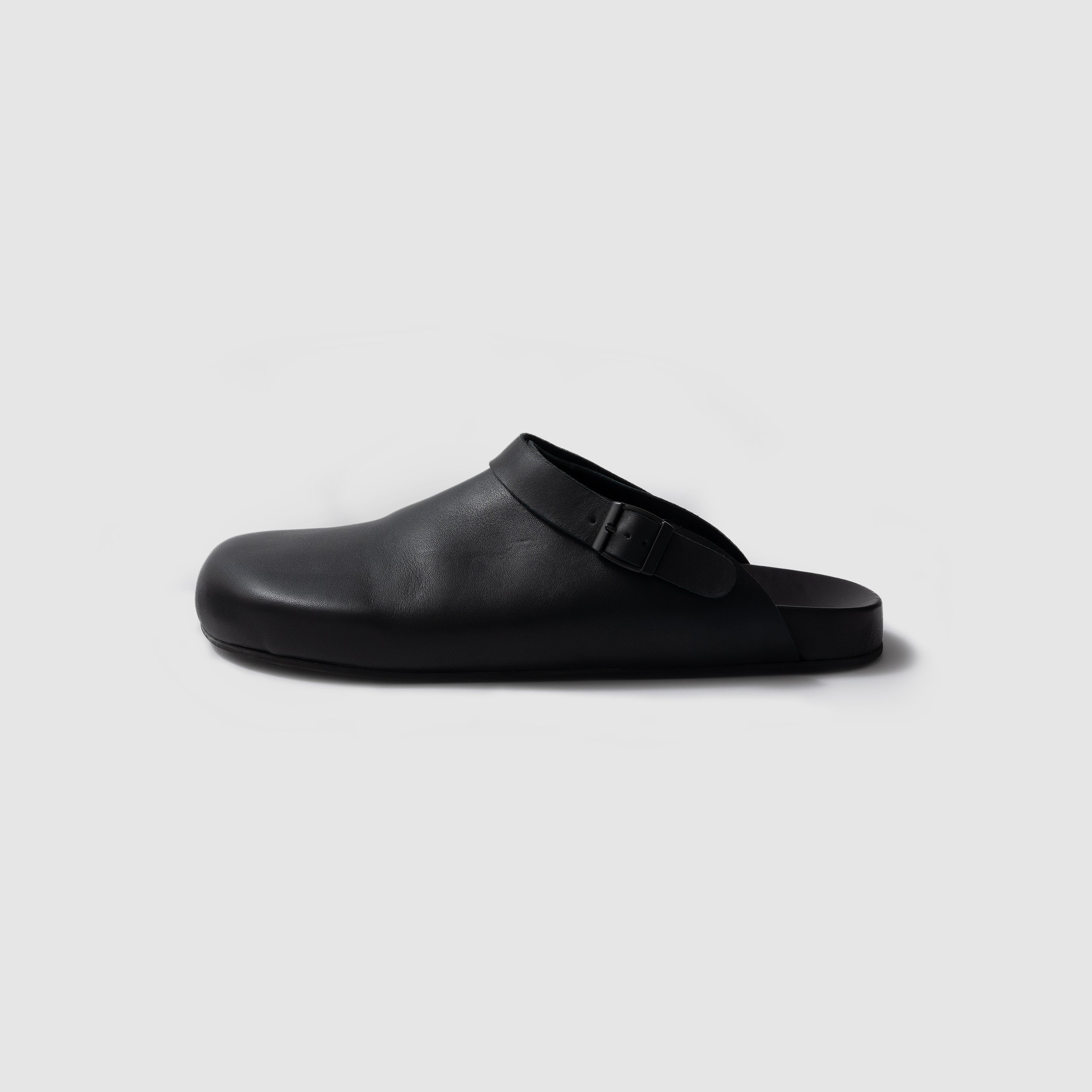 Black clogs best sale