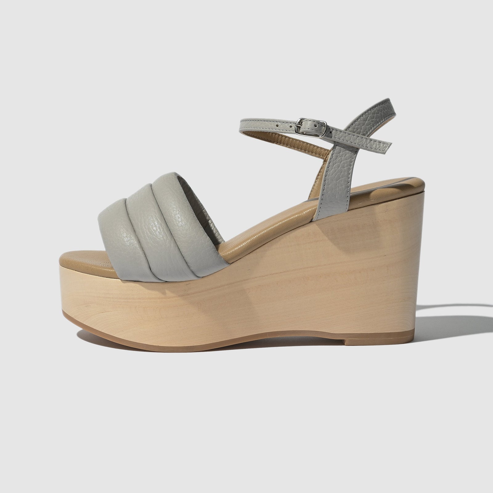 Beatrice Valenzuela - SANDALIA WEDGE OYSTER