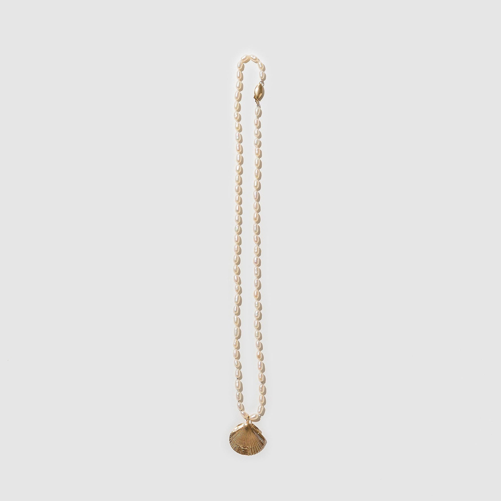 Beatrice Valenzuela - PEARL BRUJERÍA NECKLACE
