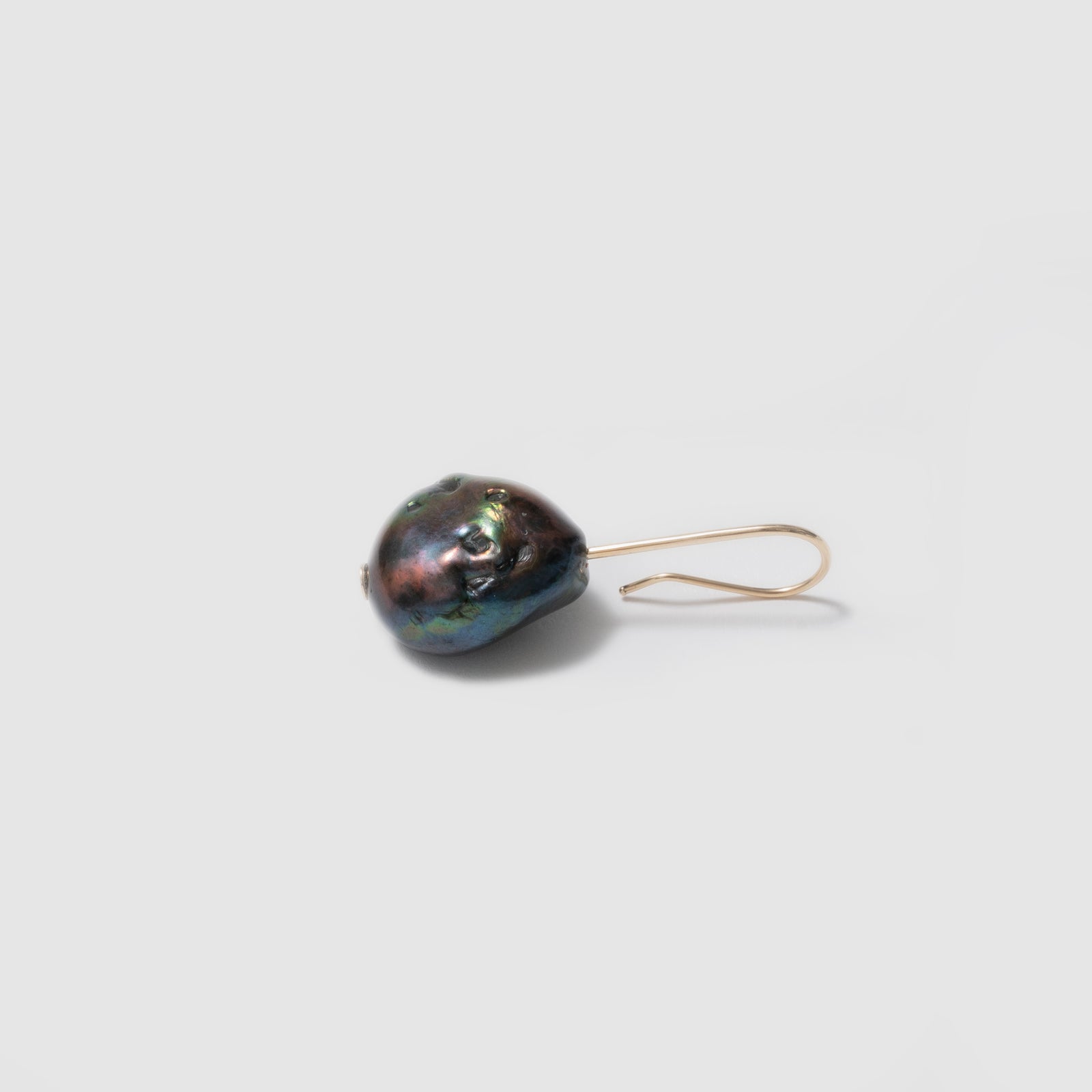 Beatrice Valenzuela - BLACK BEETLE PEARL EARRINGS