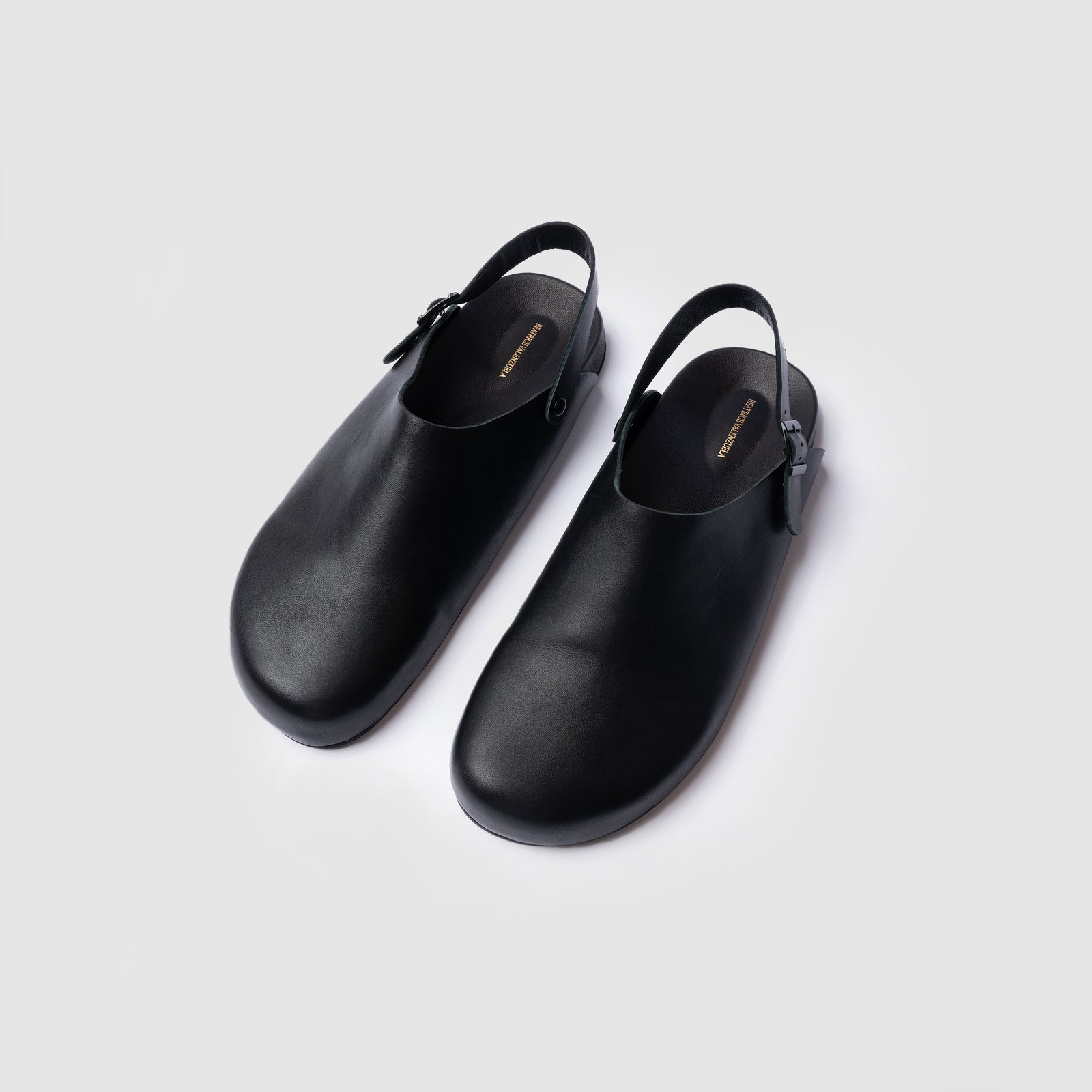 Beatrice Valenzuela - MEN'S BLACK CLOG